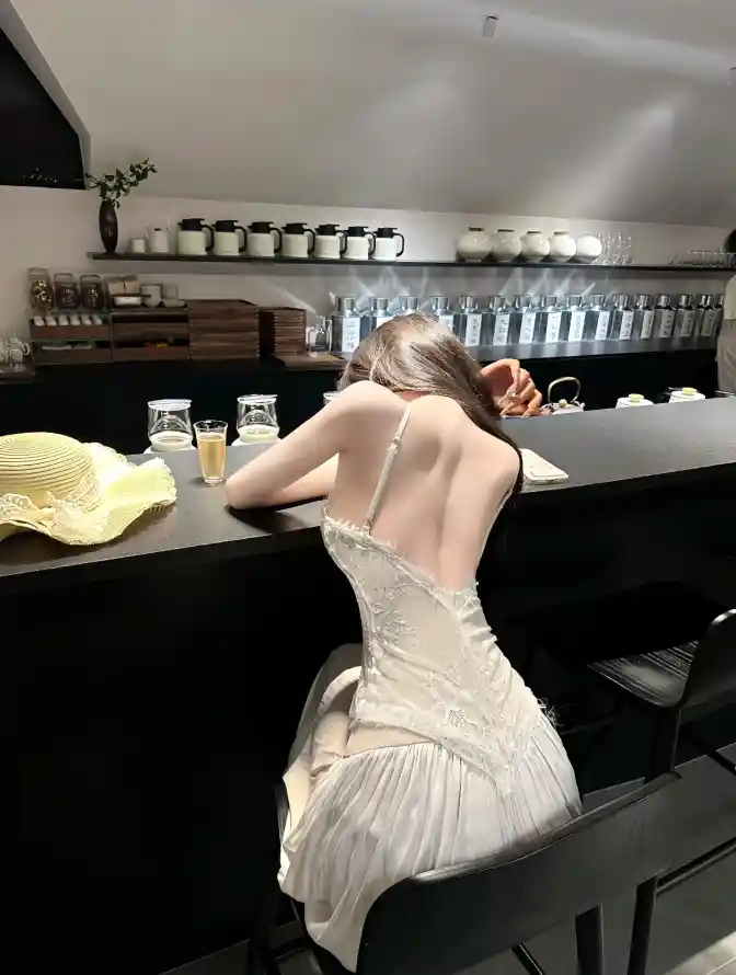 免费免费啪视频在线播放_巨爆乳寡妇中文无码_久久久久久精品免费免费直播